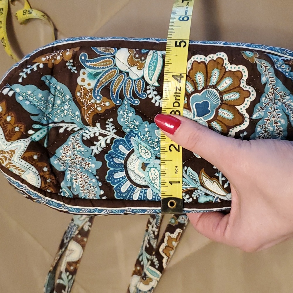 Vera Bradley purse. - Picture 10 of 10
